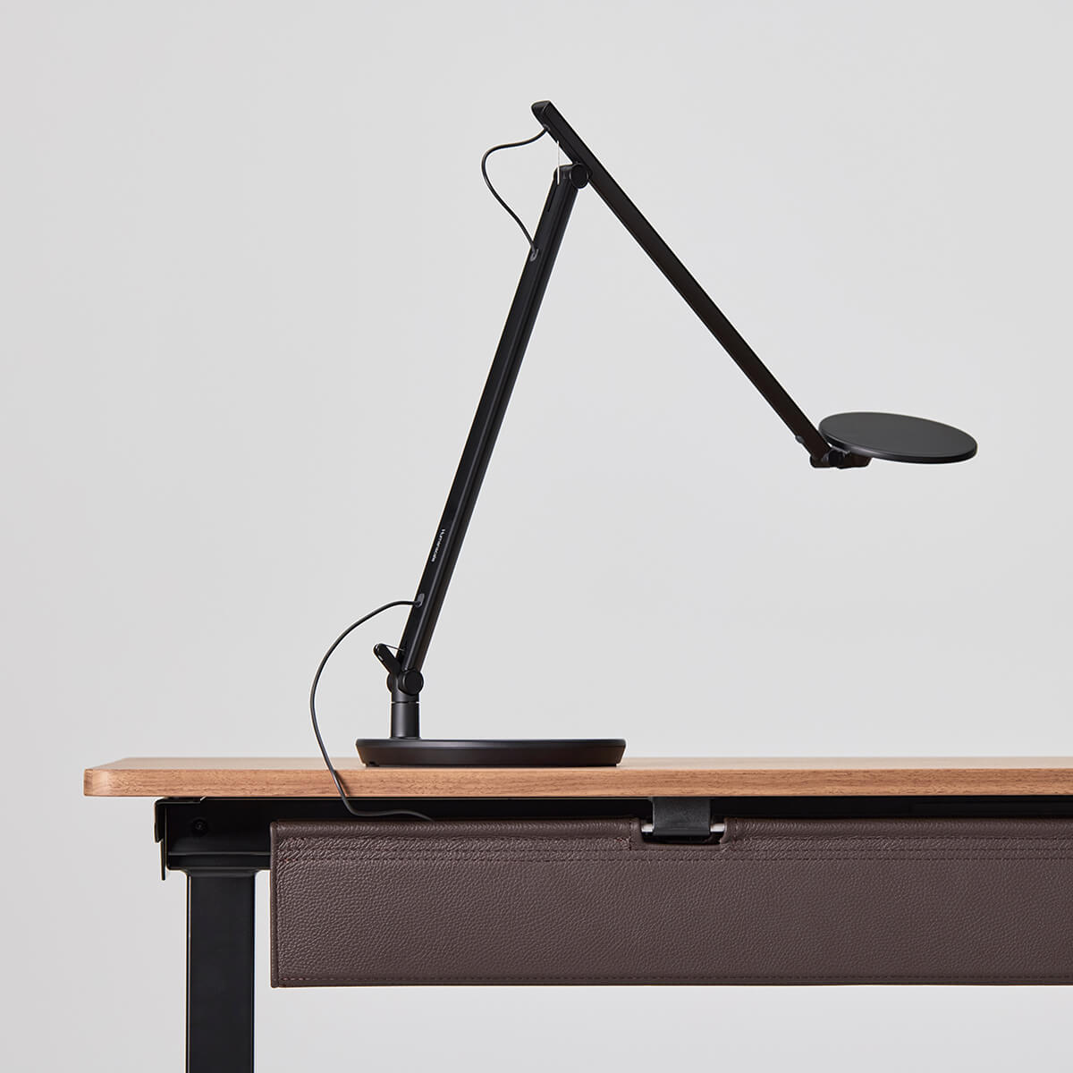 Under Desk Cable Management | NeatTech | Humanscale